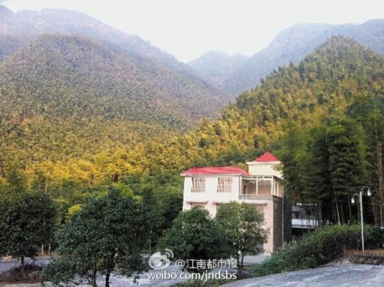 江西芦溪县财政局花数百万元在景区旁建7栋别墅